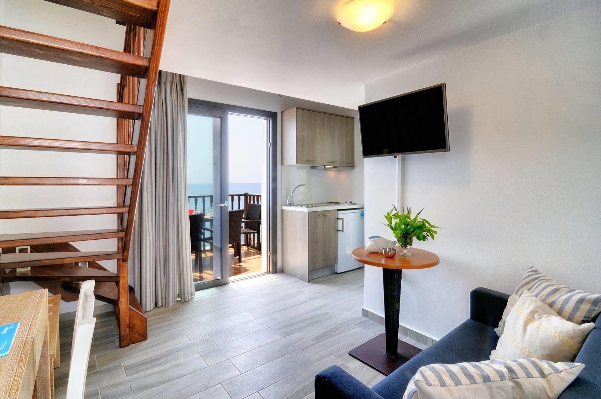 Myrtos Mare Suites Ngoại thất bức ảnh